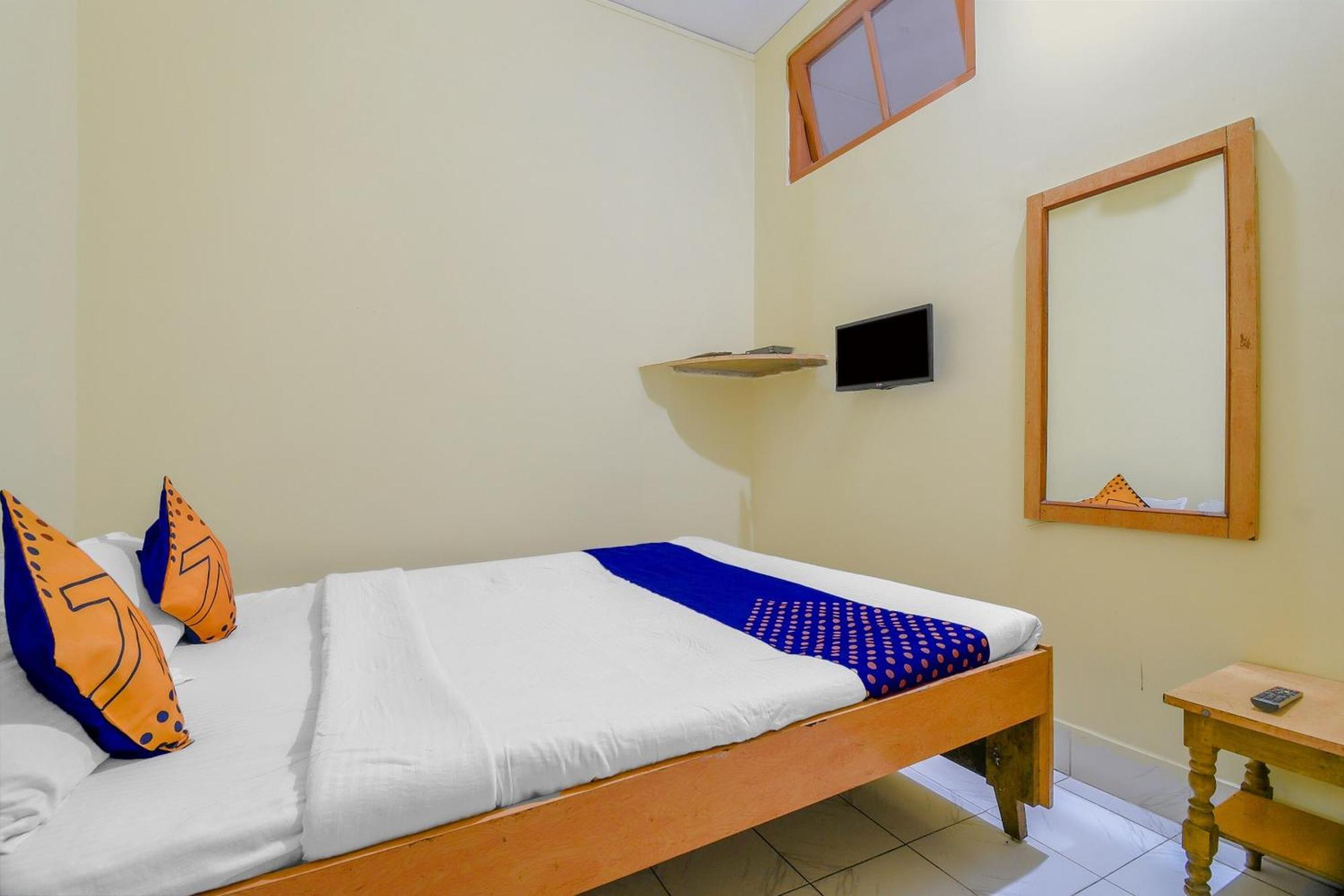 Oyo Flagship 71156 Hotel Jaybee'S Dibrugarh Εξωτερικό φωτογραφία
